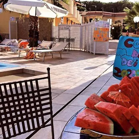 Apartmanhotel Conca Degli Dei 4*